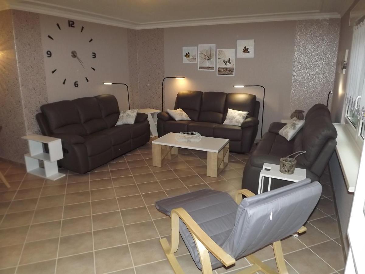 Grosszuegige Ferienwohnung Am Waldesrand Im Seenland Lauta Eksteriør billede
